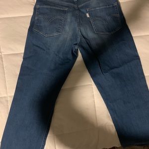 Levi jeans